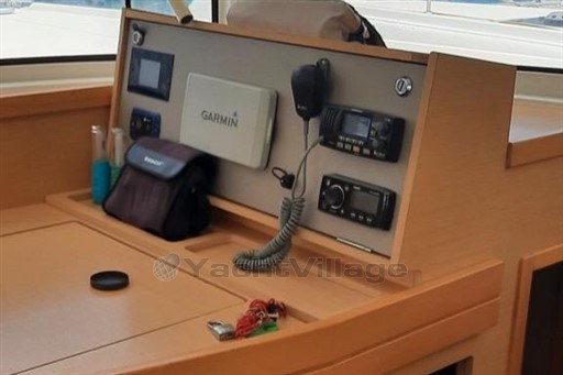 6d211_555e4_2016-lagoon-42-sail-9722593-20250320110038001-1_xlarge.jpg