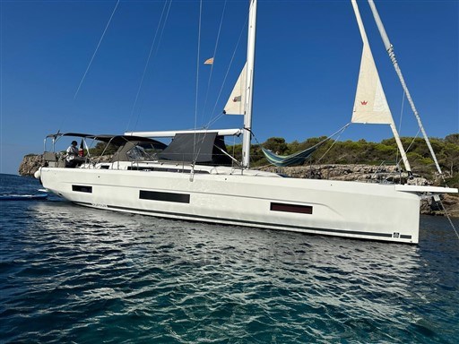 Dufour Yachts 470