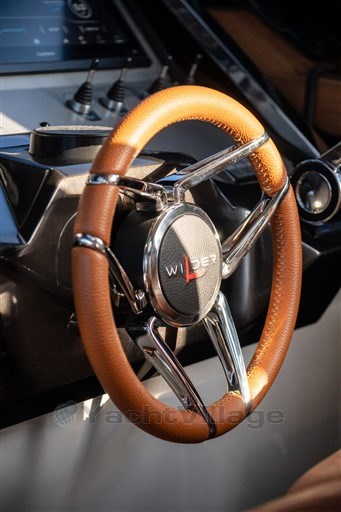 13a7a_asset_2_1366_big.jpg