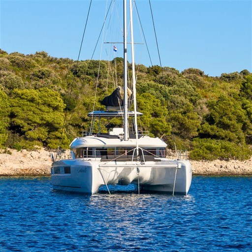 Lagoon 51