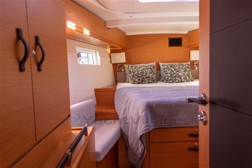 Jeanneau_Yachts_51_25_van_48.jpg