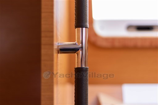 Jeanneau_Yachts_51_47_van_48.jpg