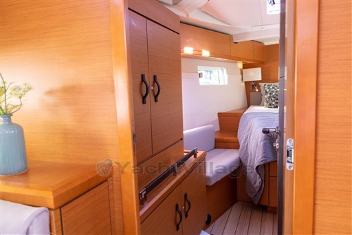 Jeanneau_Yachts_51_26_van_48.jpg
