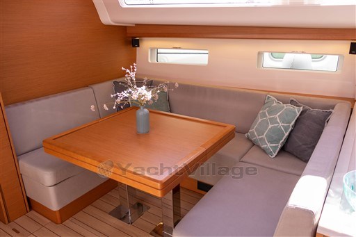 Jeanneau_Yachts_51_9_van_48.jpg