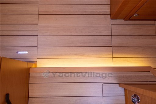 Jeanneau_Yachts_51_14_van_48.jpg