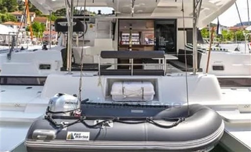 Lagoon 42