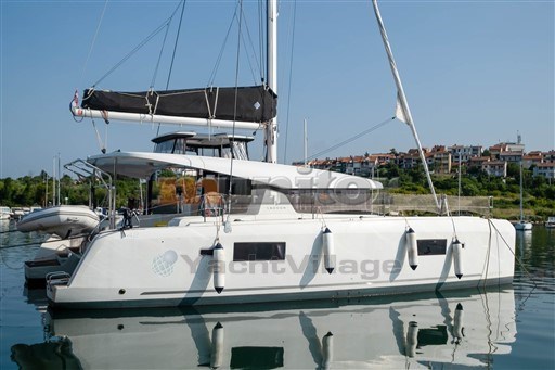 Lagoon 42