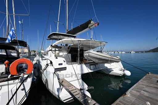 Lagoon 42