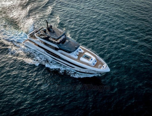 GULF CRAFT - MAJESTY 112 - exteriors
