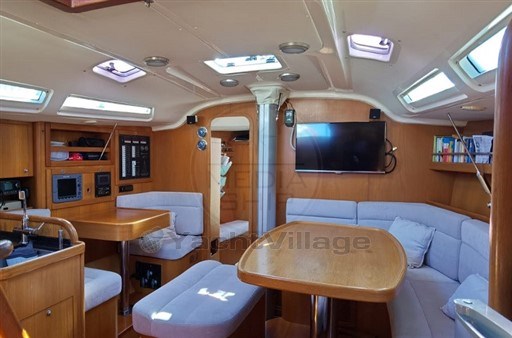 COMAR YACHTS - COMET 45s - interiors