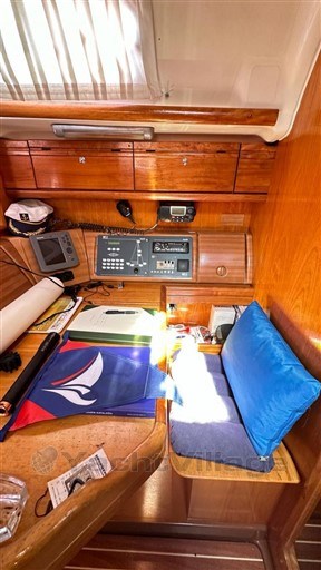 BAVARIA YACHTS - BAVARIA 42 - electronic