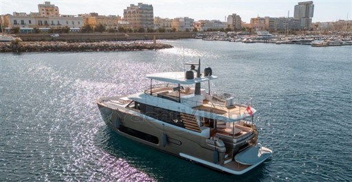 AZIMUT YACHTS - MAGELLANO 66 - exteriors