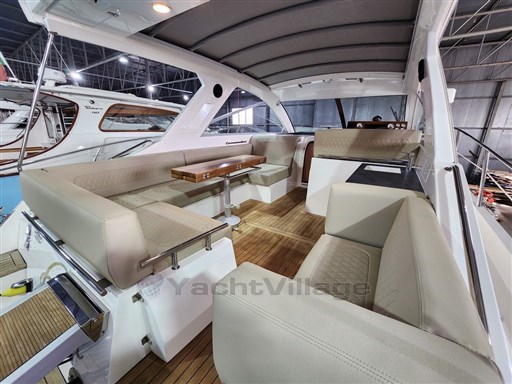 Sealine SC 35
