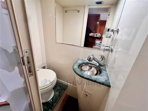 Cayman 62  Bagno Cab. domestica