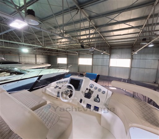 Enterprise Marine 420 Fly zona anteriore