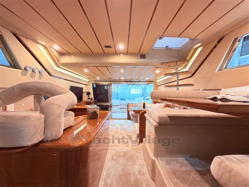 Ferretti 165-41-dinette