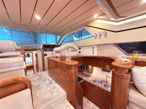 Ferretti 165-15- dinette 