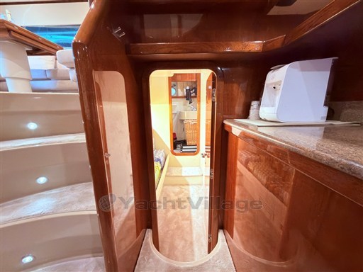 Ferretti 165-18-cabina equipaggio