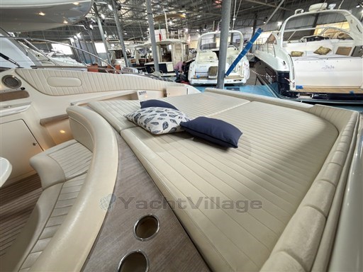 Colombo 42. 41 esterno