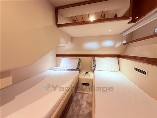 Ferretti 165-37-cabina ospiti