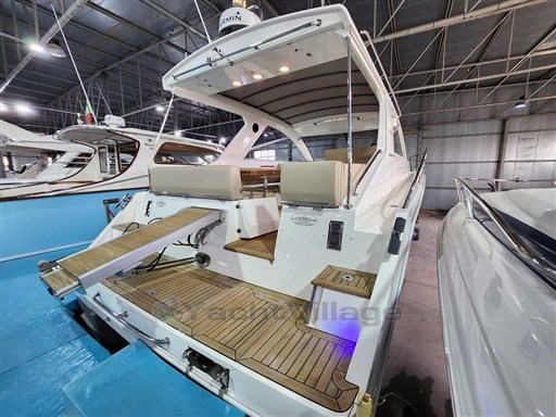 Sealine SC 35