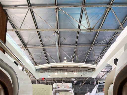 Sealine SC 35 Particolare del Soft Top aperto