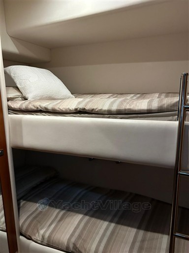 Sunseeker Manhattan 70 Ospiti con letti sovrapposti