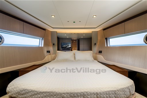 Azimut S7New Vip cabin