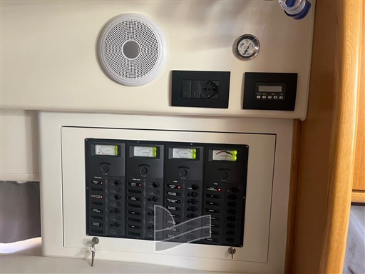 PHOTO-2025-09-15-09-39-47 2.jpg