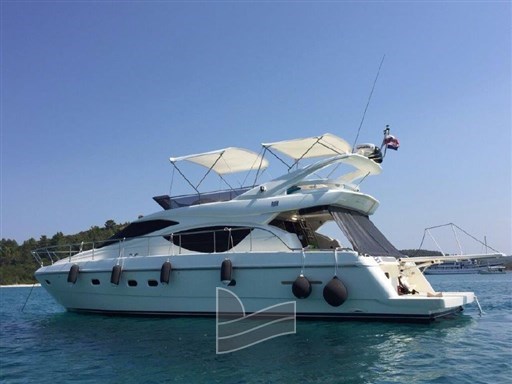 Ferretti 500