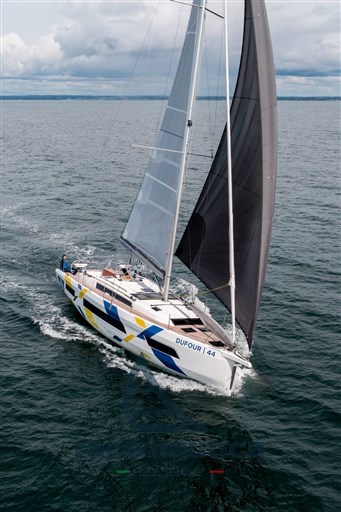 Dufour Yachts 44