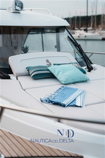 241104_MxHpics_Beneteau_A_0046.jpg-1900px.JPG