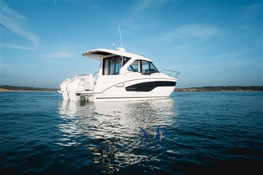 241105_MxHpics_Beneteau_A_1164.jpg-1900px.JPG