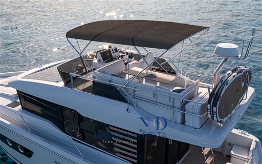 ST-37-flybridge-exterieur-5.jpg