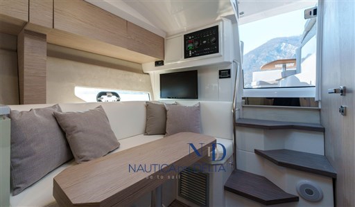 C3X_Interior_03.jpg