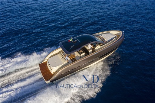 InvictusYacht_TT460_37 (2).jpg