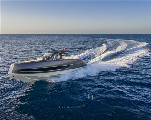InvictusYacht_TT460_1 (1).jpg