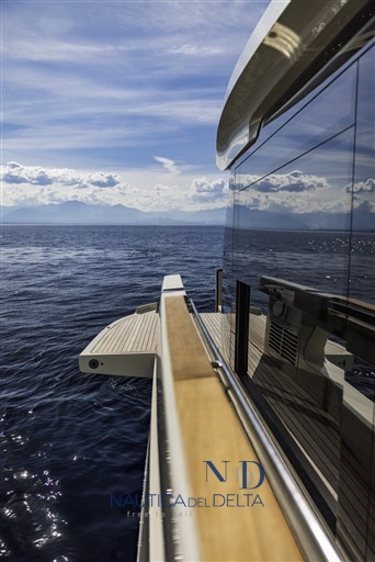 InvictusYacht_ST550_17.jpg