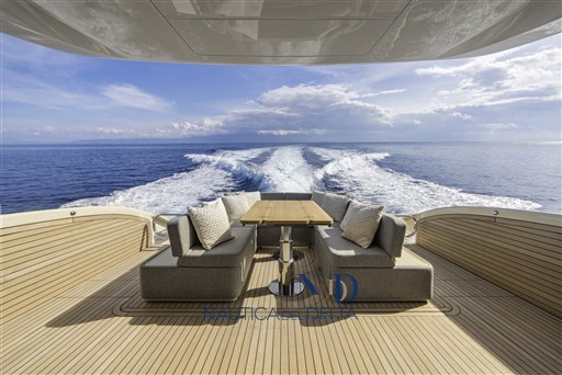InvictusYacht_ST550_25.jpg