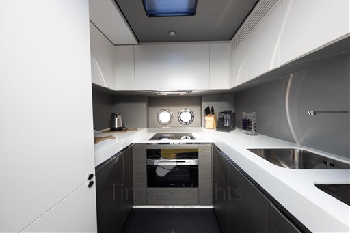 Azimut S8045.jpg