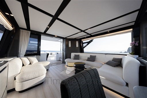 Azimut S8119.jpg
