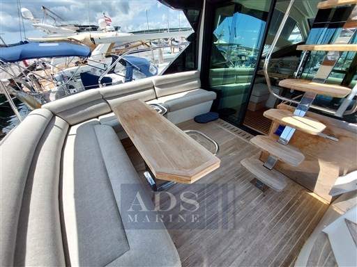 beneteau-gran-turismo-50-fly-10