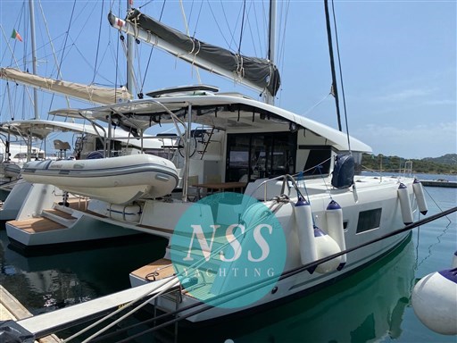 Lagoon 42