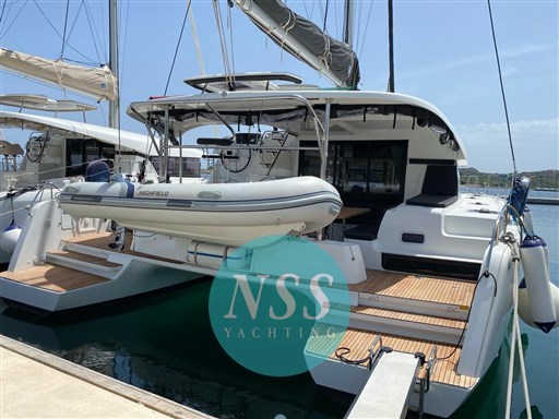 Lagoon 42