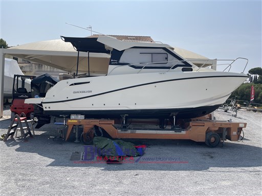 Quicksilver 675 Weekend (7,37mt)+225cv V6 Mercury