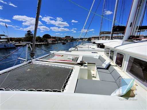 lagoon_450F_1_54